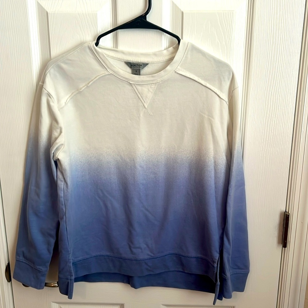 Reaction by Kenneth Cole ombré sweatshirt in size small